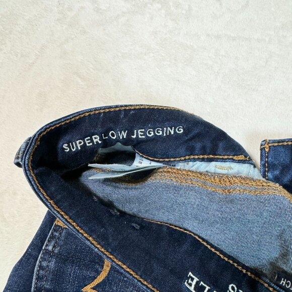 American Eagle Jeans Blue Distressed Casual Super Low Jegging Women's Size 6 - Picture 14 of 14
